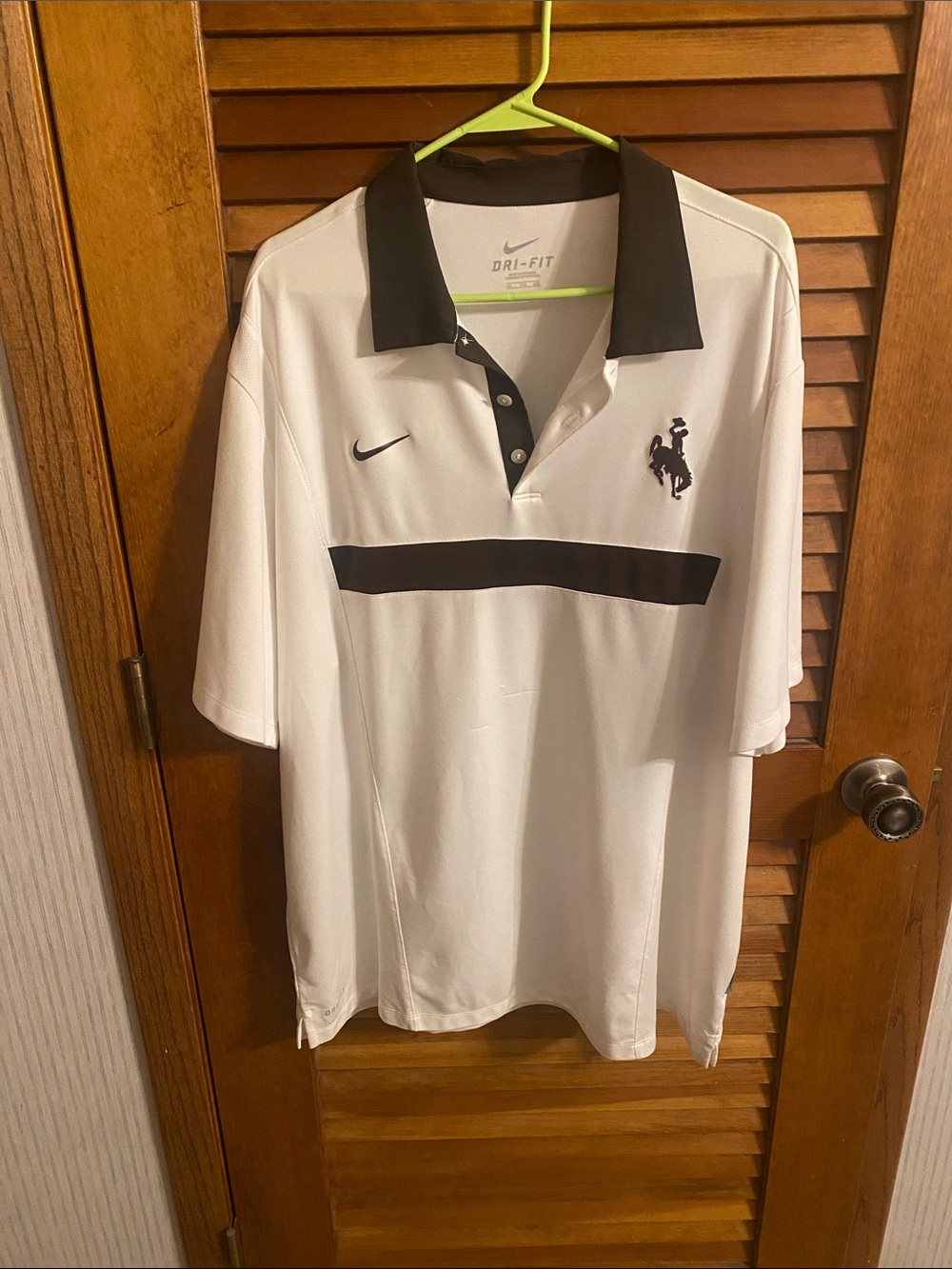 Nike White Golf Polo University of WYO w/Dark Brown Collar and Chest Band